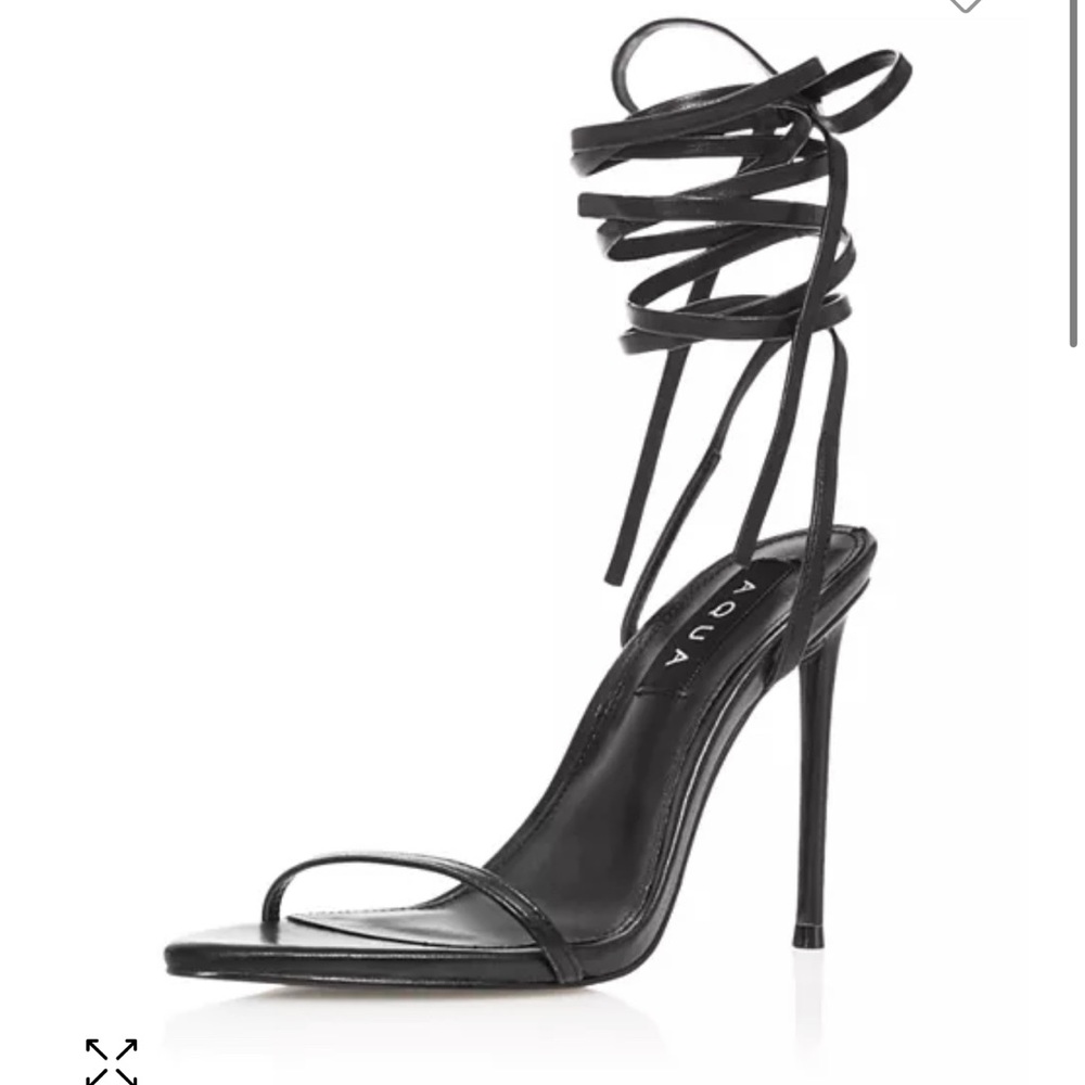 Bloomingdale’s Black Strap Heels Size 9/5